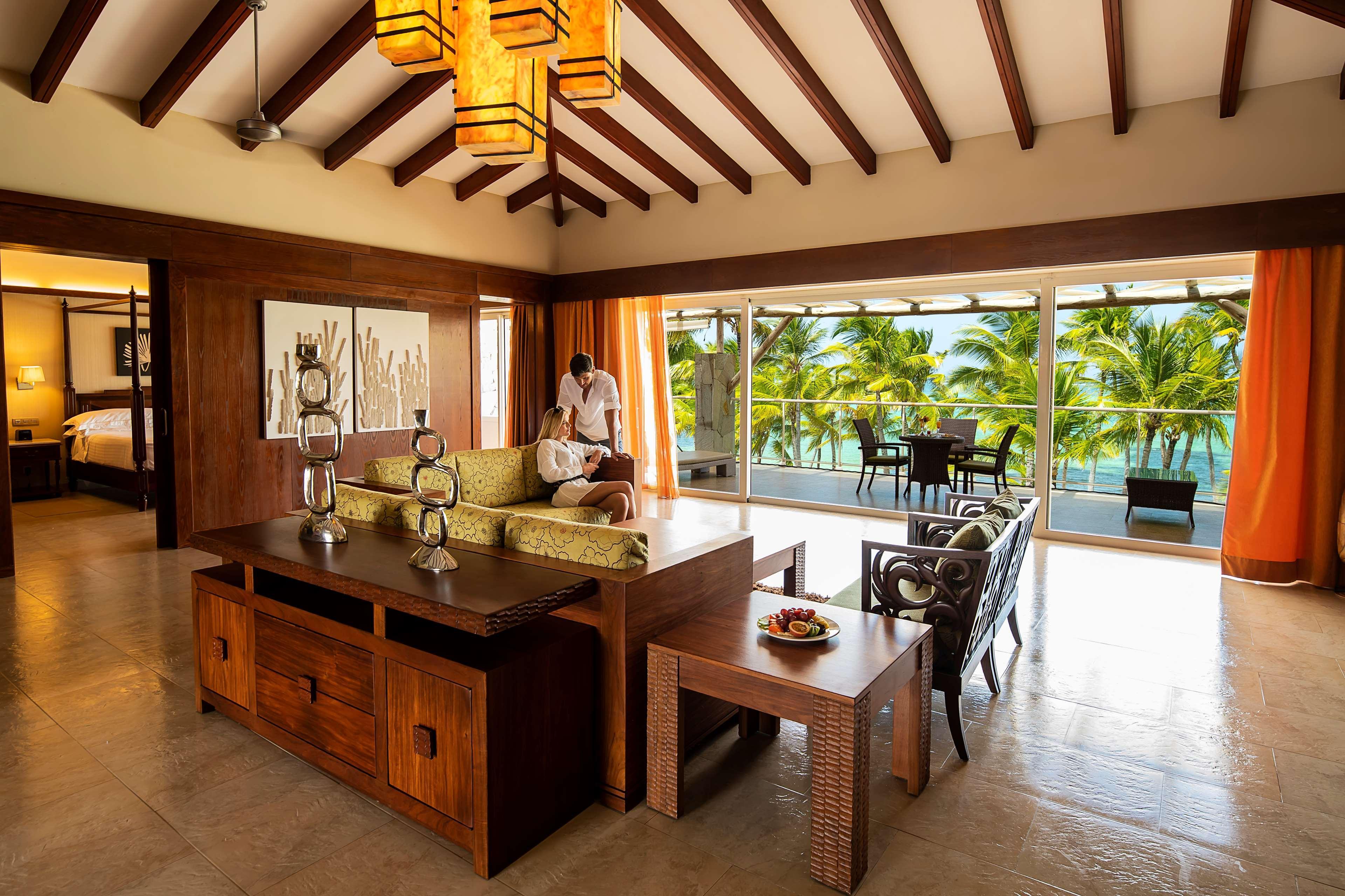 Barcelo Bavaro Palace All Inclusive (Adults Only) Exterior foto A suite at the resort